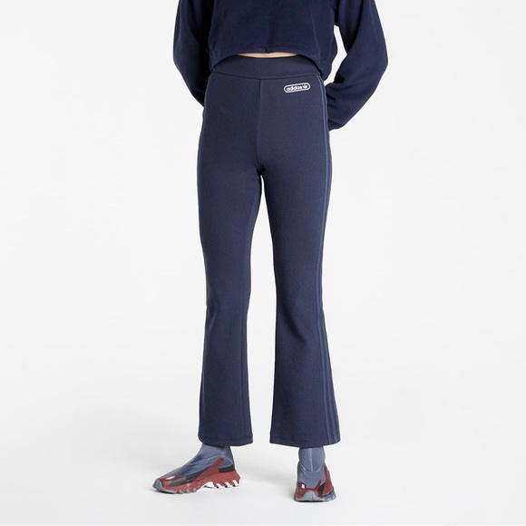 Adidas retro track suit - Picture 2 of 14